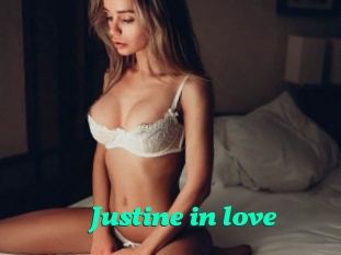 Justine_in_love