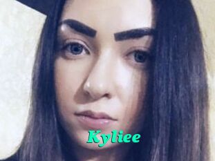 Kyliee_