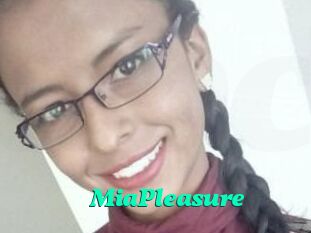 Mia_Pleasure