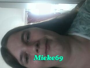 Mieke69