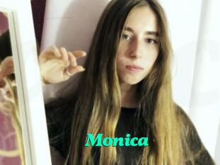 Monica_