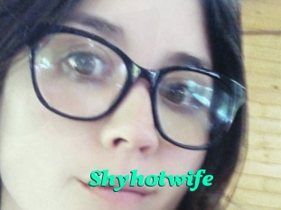 Shyhotwife